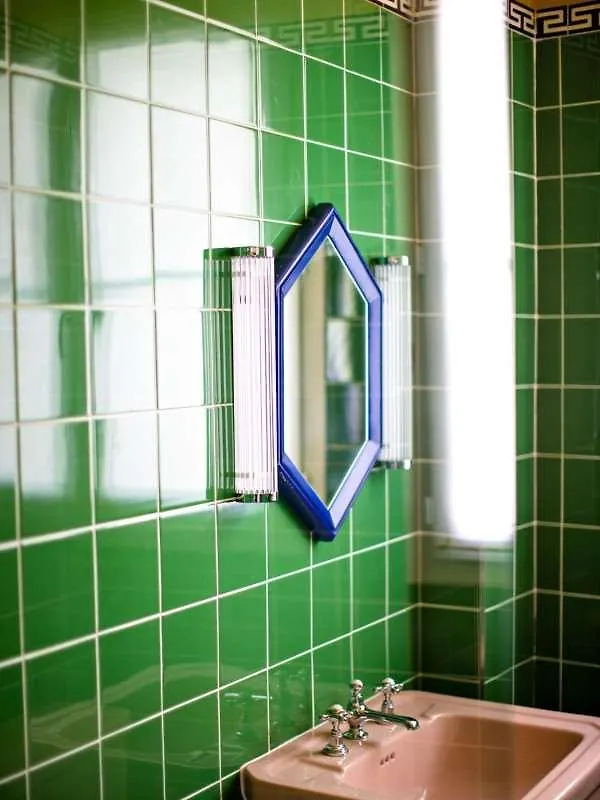 Les Deux Gares Hotel Paris