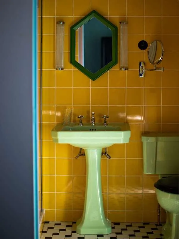 Les Deux Gares Hotel Paris